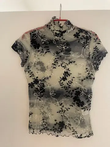 *4298SHIZUKAKOMURO* 화려한 시스루 하이넥 상의