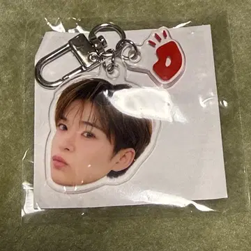 TREASURE 아사히 얼굴 아크릴 키링