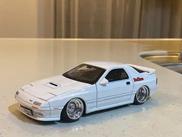 FC3S 로다운 커스텀 1/32 스케일 다이캐스트 모델