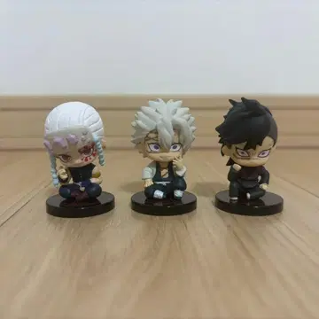 귀멸의 칼날 앉아대 우즈이 텐겐 시나즈가와 사네미 시나즈가와 겐야