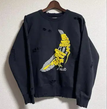 amok 아모크 ROYAL FLASH 별주 바나나 맨투맨 데미지 가공