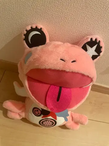 LiSA 모모코의 변신 넥 필로우 1