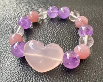 스타 로즈쿼츠의 말랑말랑 하트 팔찌