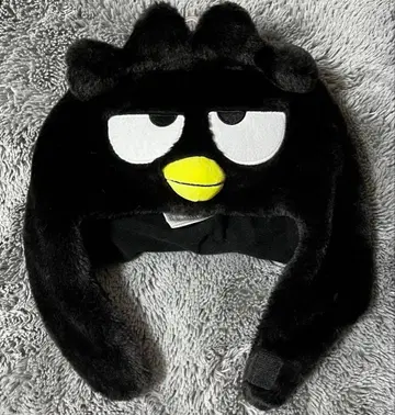 배드바츠마루 산리오 모자