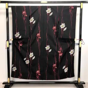 앤티크 기모노 코몬 하얀 꽃 무늬 블랙 컬러 AK-5003