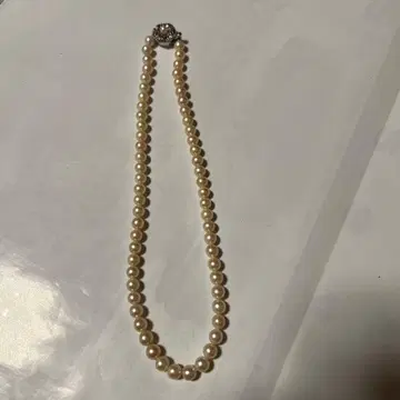 진주 목걸이 장식적인 클로징 포함
