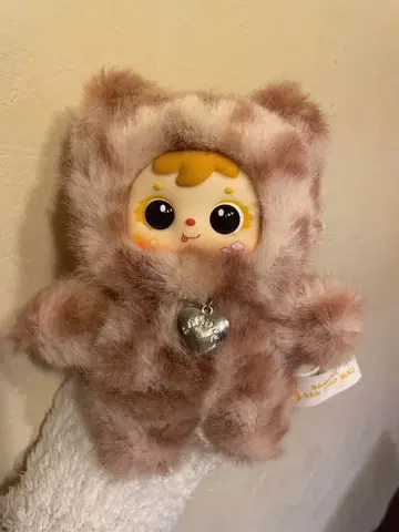 사무엘 삼소모 레오파드 무늬 고양이 블랙