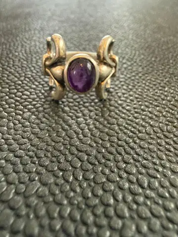 보라색 자수정 장식 반지 백합 문장 실버 925