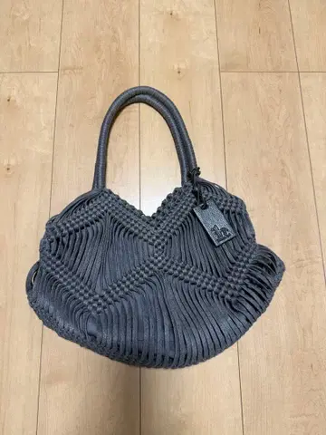 Trenta Sei 마크라메 뜨기 가방