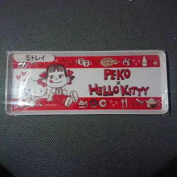 [ 미개봉품 ] Peko x Hello Kitty 트레이 2018