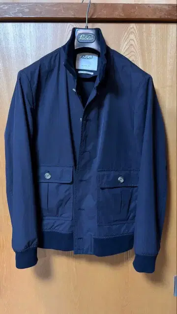 발스타리노 네이비50 새상품급 중고