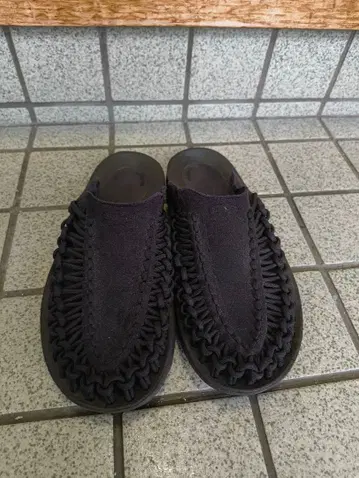 KEEN 유니크 슬라이드