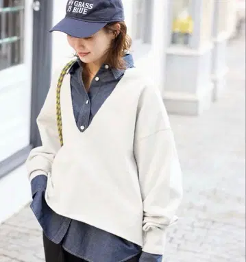 [ SLOBE IENA ] V넥 맨투맨 풀오버