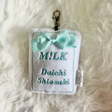 M!LK 시오자키 타이치 포토 카드 부착 패스 케이스 트레카 케이스