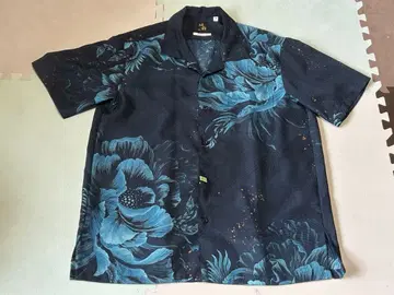 주말 한정판 새상품급 카리유시 의류 류소 노아이론 M 사이즈 c62