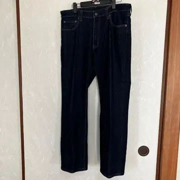 UNIQLO UJ 다크 인디고 스트레이트 청바지 32