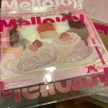 Mellojoy 메로조이 스퀴즈 쇼트 케이크 슬라이스