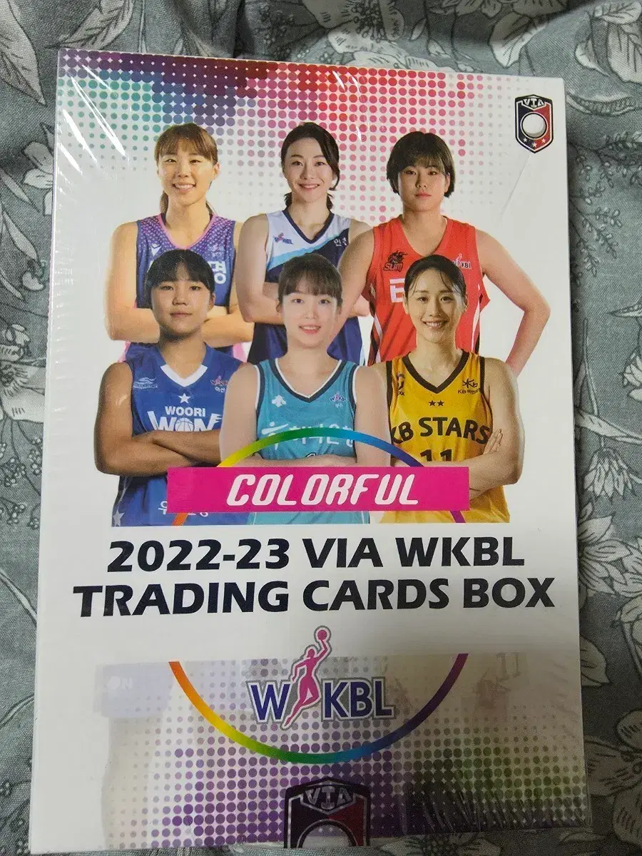 2022-23 VIA WKBL 컬러풀 여자 농구카드 박스