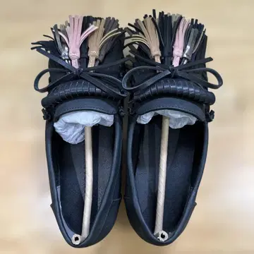 블랙 프린지 모카신