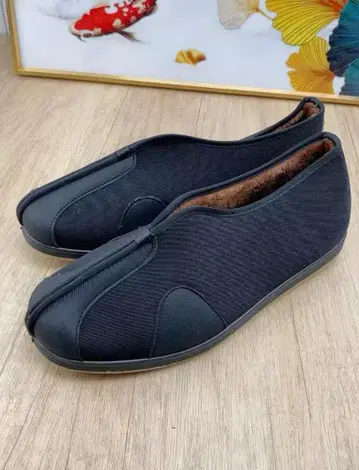 검은색 발레슈즈 스타일 플랫슈즈