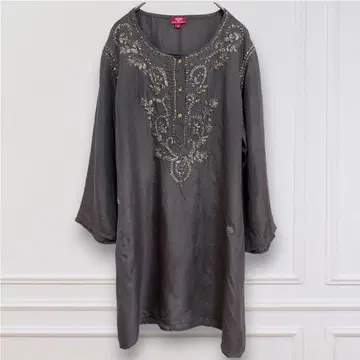 타라브 블랑카 새상품급 손자수 실크 튜닉 블라우스 그레이 고급 M