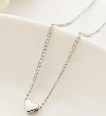 하트형 펜던트 목걸이