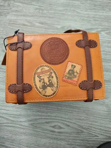 와치필드 트렁크 30주년 트롬프뢰유 가죽 트렁크