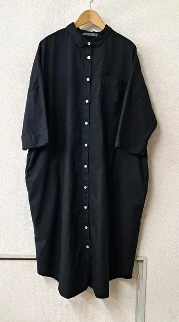 SUN VALLEY 옥스 와이드 원피스 7부 소매 블랙