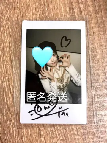 QWER 히나 사인 폴라로이드
