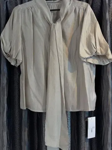 [ NATURAL BEAUTY BASIC ] 반팔 블라우스 MEDIUM