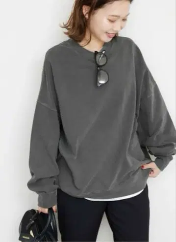 SLOBE IENA 빅 실루엣 피그먼트 쭈리 풀오버