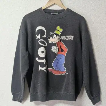 구피 트레이닝복 WISCONSIN 다크 그레이 Disney