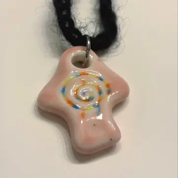 shury labyrins sugascoop 목걸이