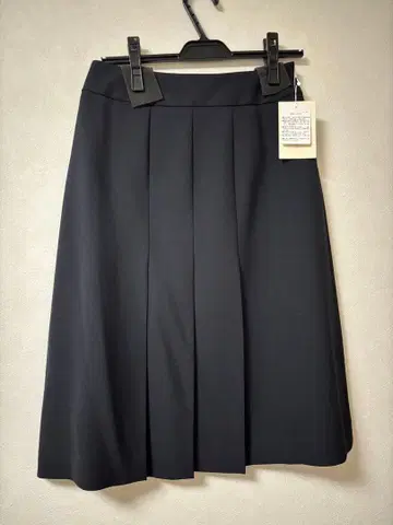 NATURAL BEAUTY 다크 네이비 스커트 38