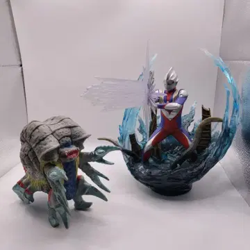 피규아트 제로 울트라맨 티가 가타노조아 소프트 비닐 2체 세트