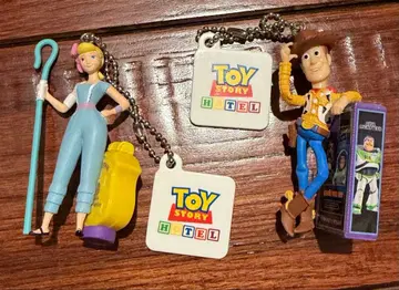 토이 스토리 호텔 캡슐 토이 키체인 우디 보핍