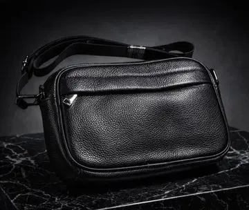 천연 가죽 남성용 숄더백 블랙 iPad 수납 가능 심플 고급스러움 고급