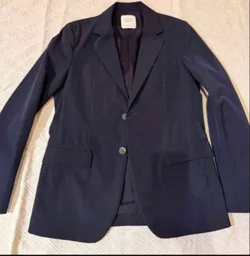 컨디션 최상 UNITED TOKYO 네이비 테일러드 자켓 사이즈 1