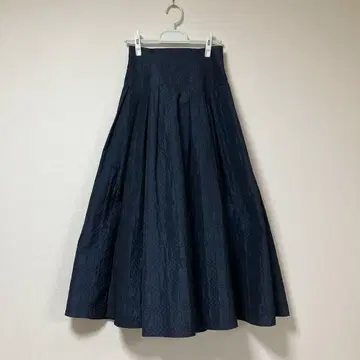 FRAY I.D 프레이 아이디 퀼팅 플레어 스커트