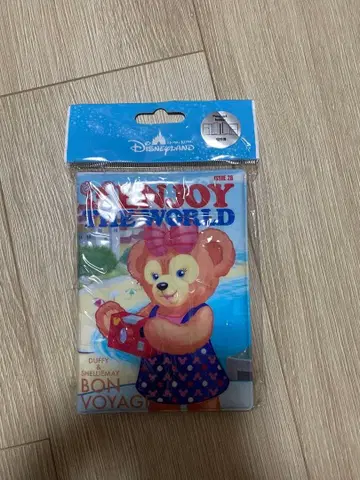 더피 셰리메이 여권 케이스