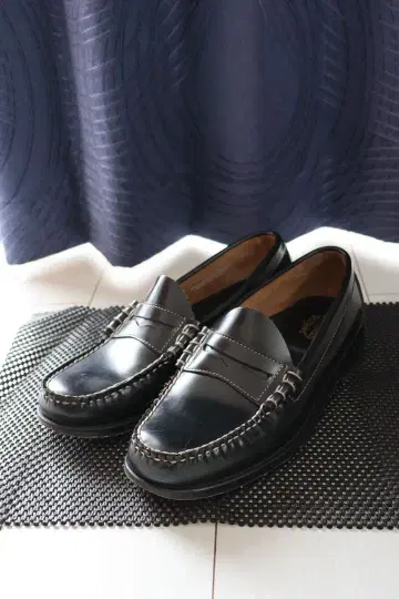 G.H.BASS WEEJUNS 블랙 로퍼 스티치 모카신