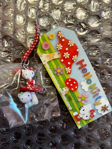 헬로키티 스트랩 끈 버섯 디자인 지역 한정 키티