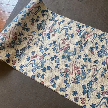 꽃무늬 코몬 원단 롤 형태 깃털 길이