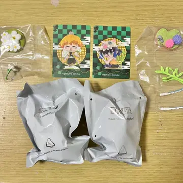 귀멸의 칼날 아가츠마 젠이츠 하시비라 이노스케 POP MART 피규어