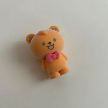 니지산지 3SKM x 산리오 야미 플로키 피규어