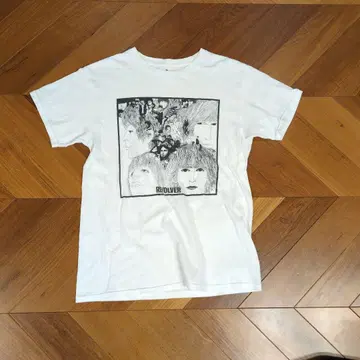 비틀즈 리볼버 티셔츠 M