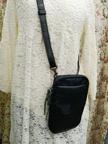 센소유니코 스마트폰 숄더백 블랙 깨끗함