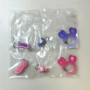 TWICE LOVELYS 아크릴 카라비너 플로키 마스코트 사나 모모