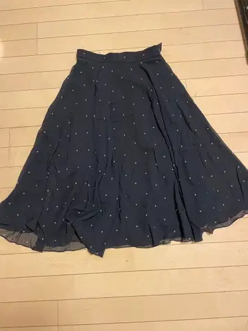 아크리스 도트 플레어 스커트