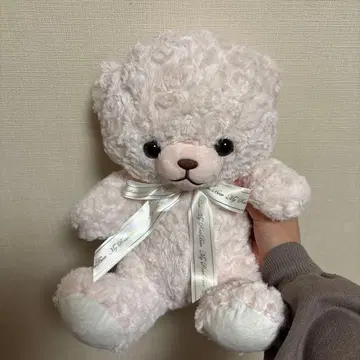 라이트 핑크 리본 포함 봉제 인형